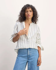 The Henley Shirt in Linen | Bone/Navy
