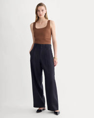 The Square Tank in Stretch Linen | Cedarwood