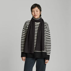 The Cashmere Scarf | Black