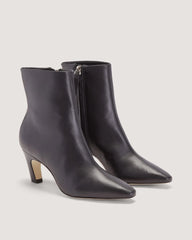 The Short Banana Boot | Black
