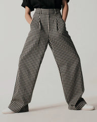 The Draper Pleated Pant in Buttersmooth | Khaki / Black | 32" Inseam