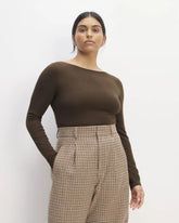 The Supima® Form Scoop-Back Tee | Cocoa