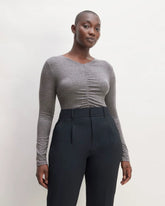 The Ruched V-Neck Tee in Butterluxe | Heather Charcoal