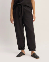 The Linen Pull-On Barrel Pant | Black