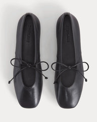 Leather Keyhole Flat | Black
