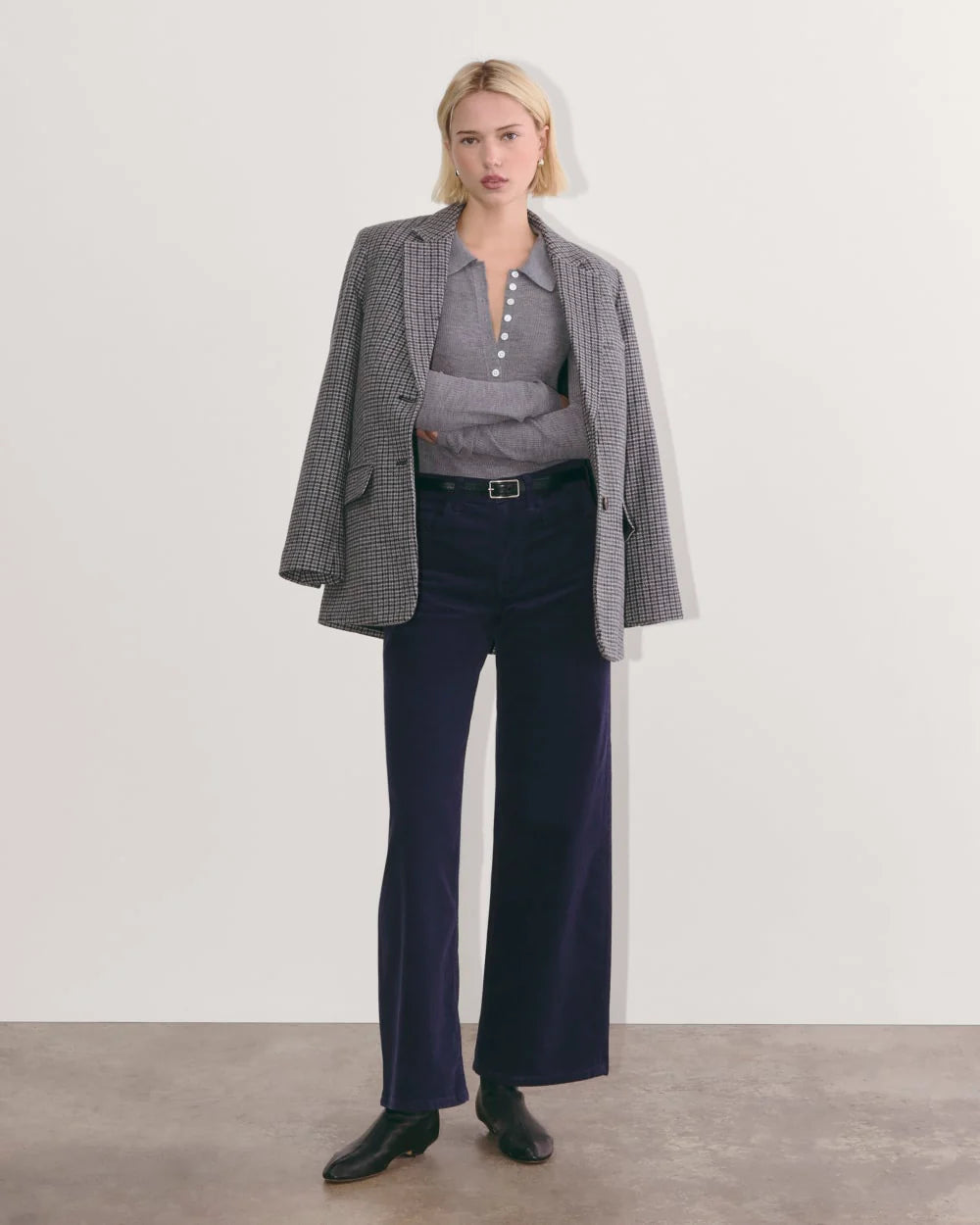 The Mid-Way Pant in Corduroy | Navy