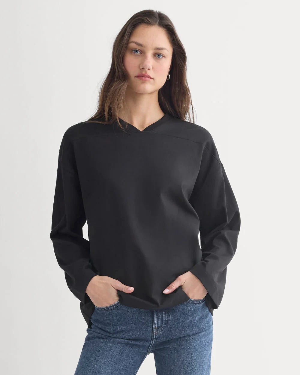Retro V-Neck Jersey | Black