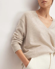 The Classic V in Cashmere | Canvas