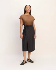 The Muscle Top in Linen | Carob Brown