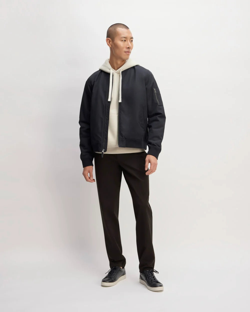 The Straight Fit Performance Chino | Uniform | Black | Straight