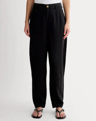The Chino in Buttersoft | Black
