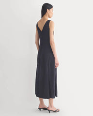 Deep V Seamed Dress in Stretch Linen | Black