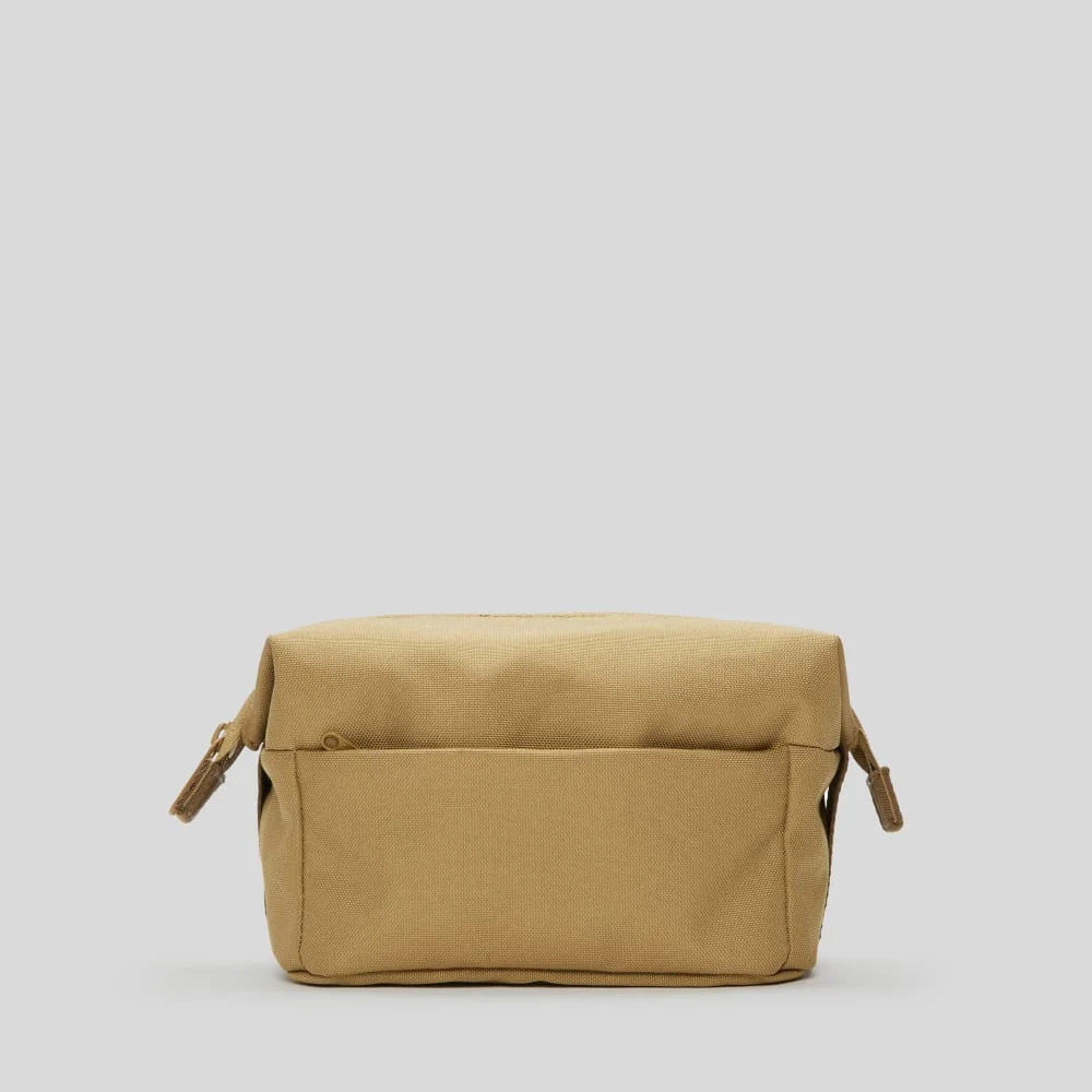 The ReNew Transit Catch-All Case | Nutria / Beech